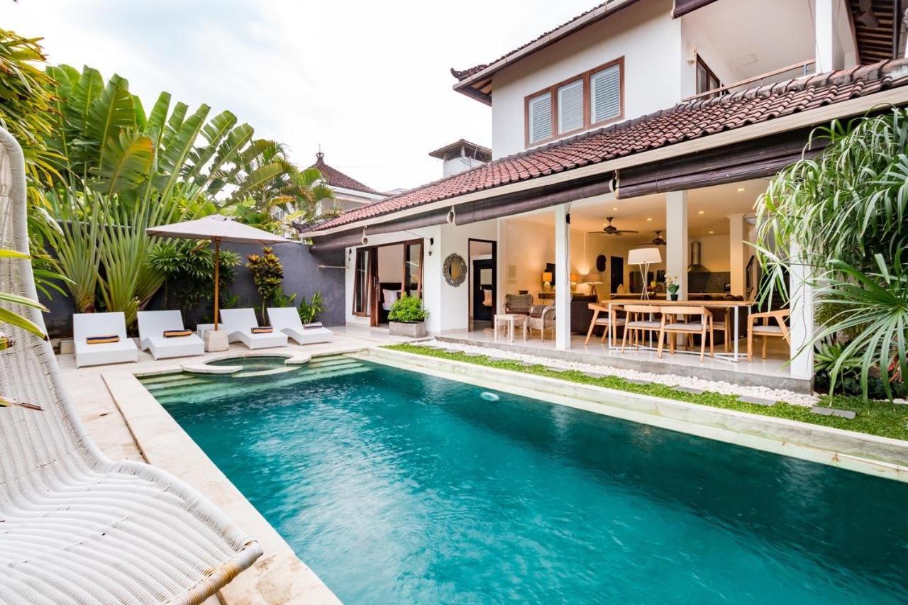 Sari Temuku Villa Seminyak Extérieur photo